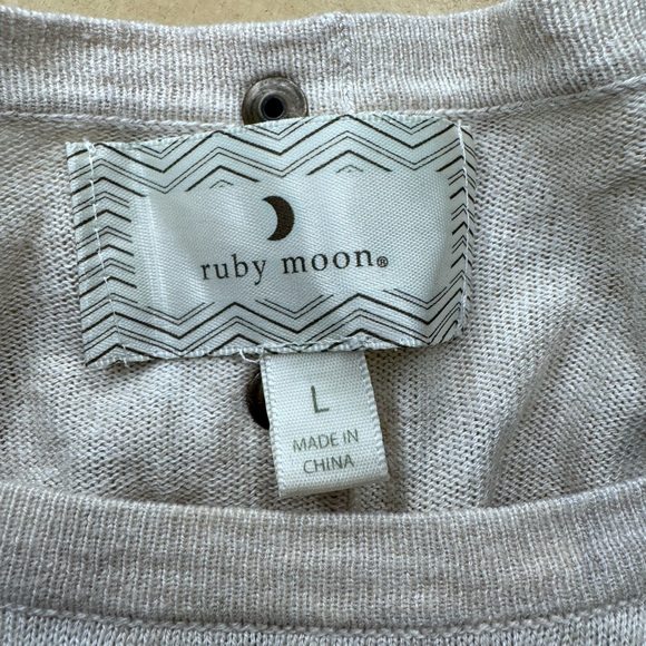 Ruby Moon Top - Picture 3 of 6